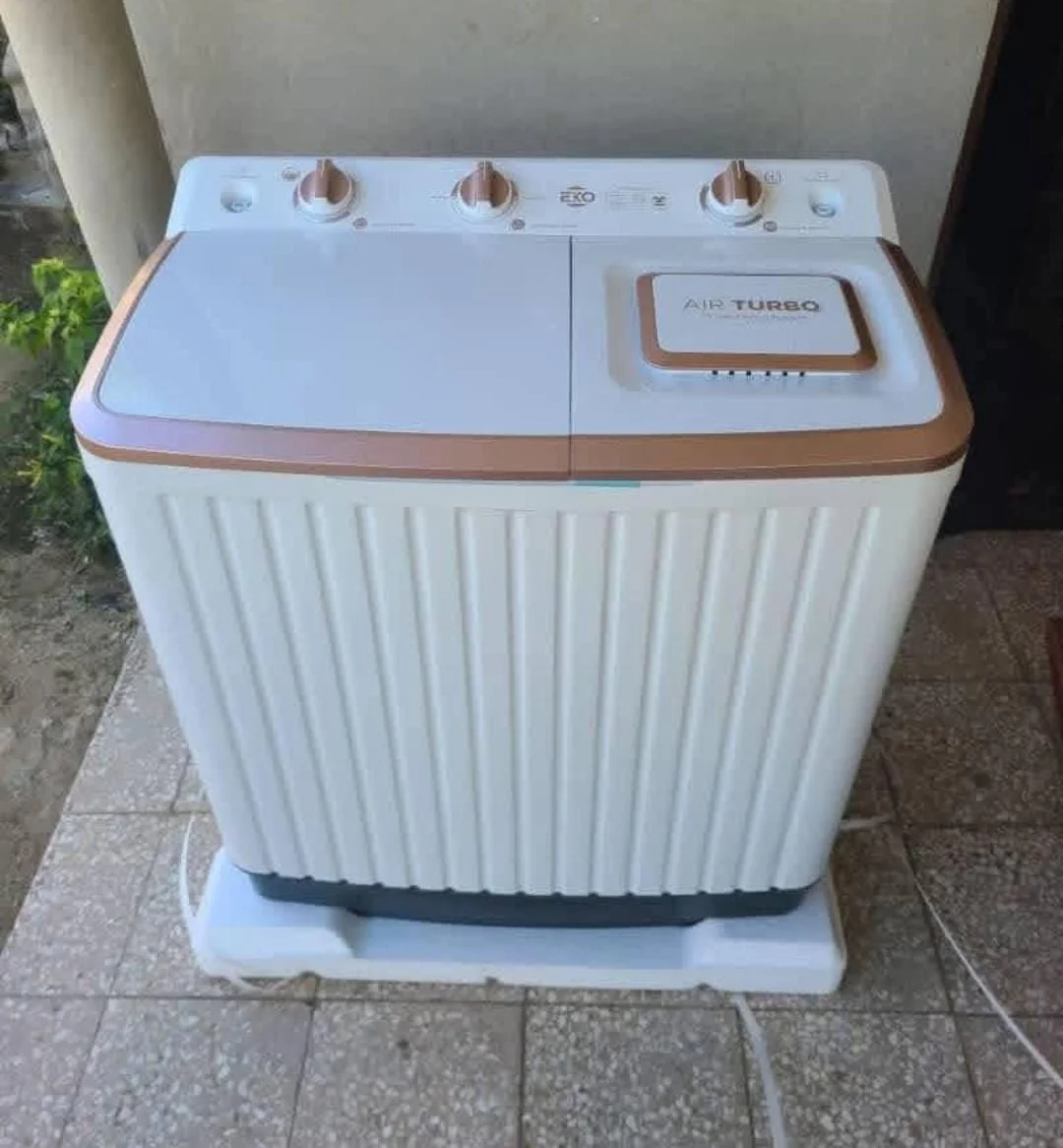 Lavadora semiautomatica de 8.5kg es grande, marca EKO