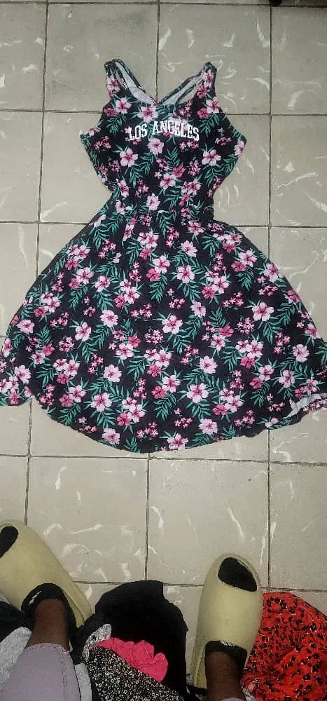 Pacas vestidos de nailon transparentes — imagen 3